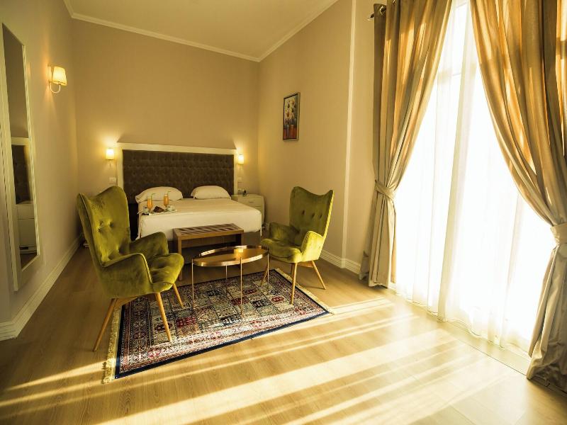 Royal Hill Hotel image
