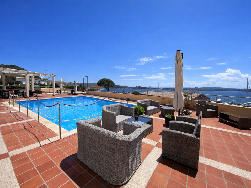 Hotiday La Maddalena Porto image