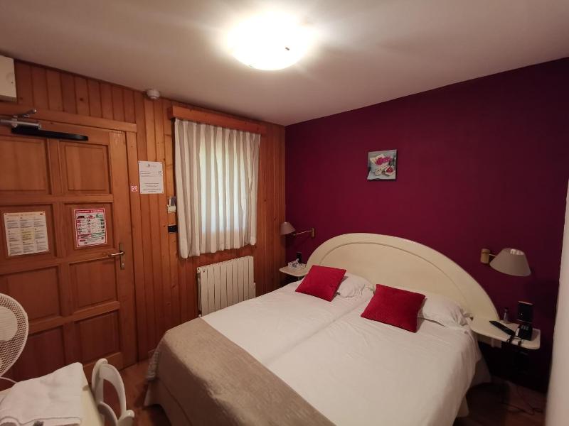 Auberge Saint-jean image