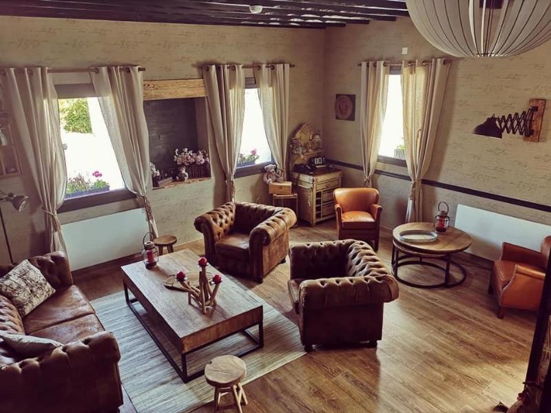 Auberge Saint-jean image