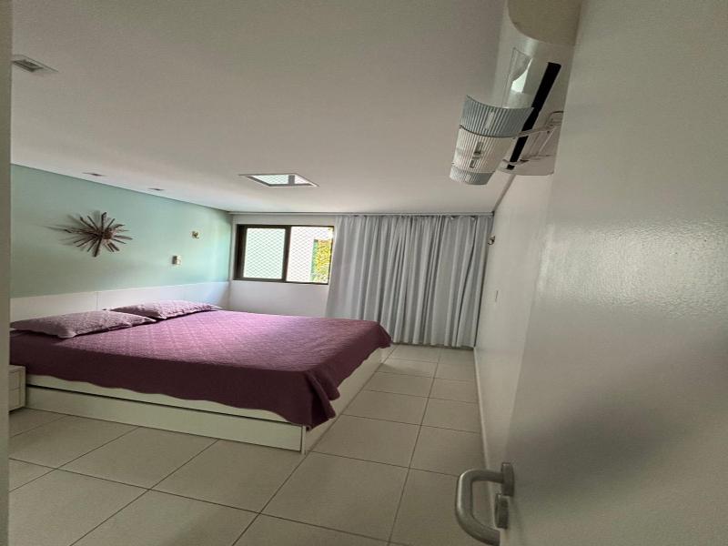 Carneiros Beach Resort
