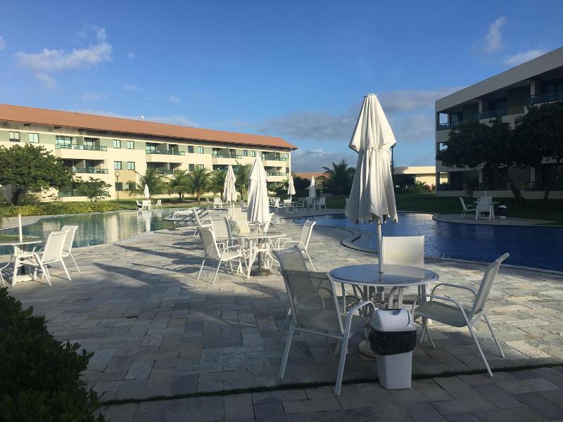 Carneiros Beach Resort