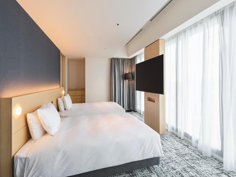 Sotetsu Hotels The Splaisir Yokohama image