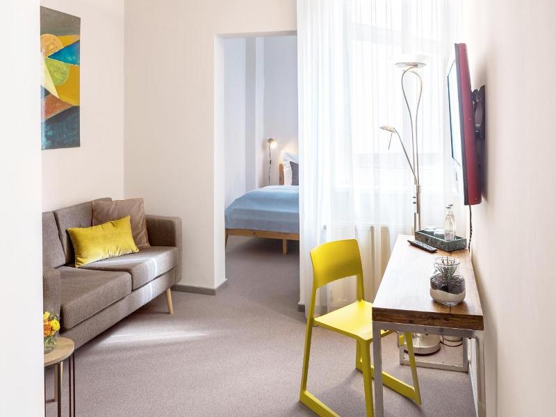 Hotel Anna image