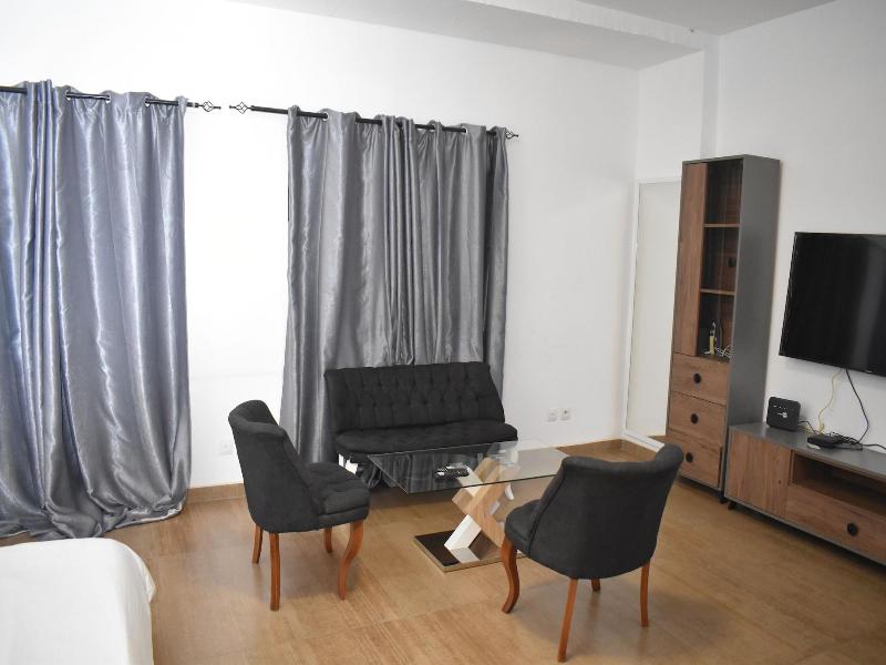 Residence Holi image
