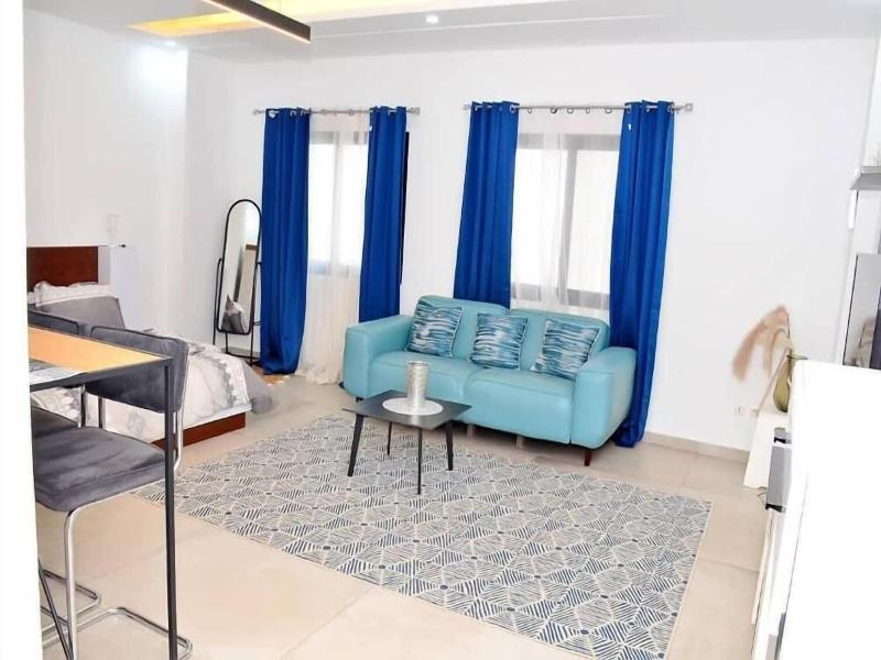 Residence Holi image