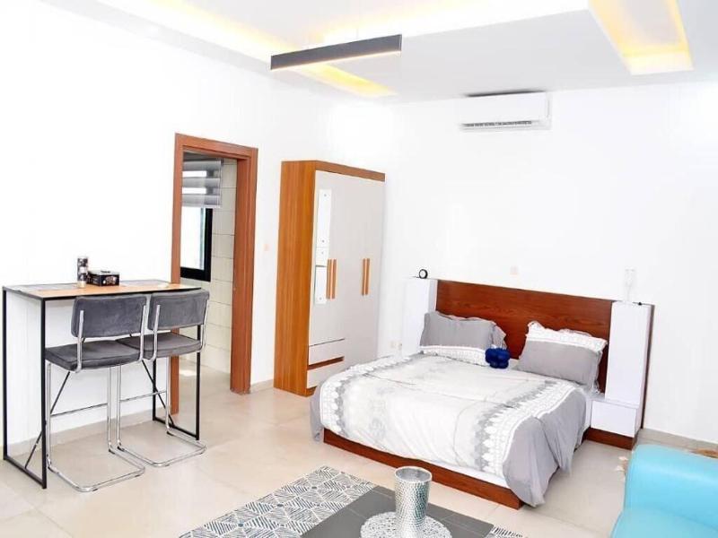 Residence Holi image