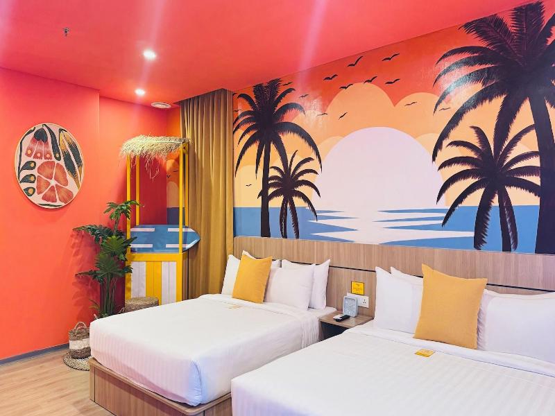 Yellow Bee Resort Cililitan image