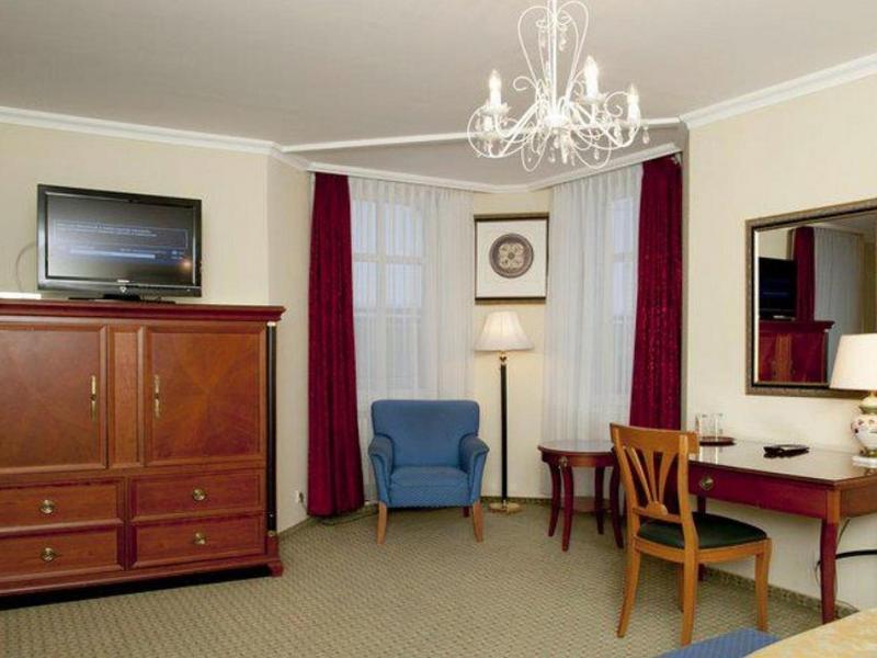 Hotel Villa Huber image