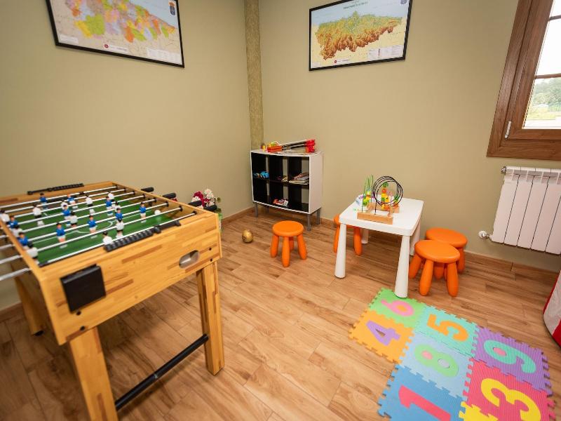 Apartamentos Navalin image