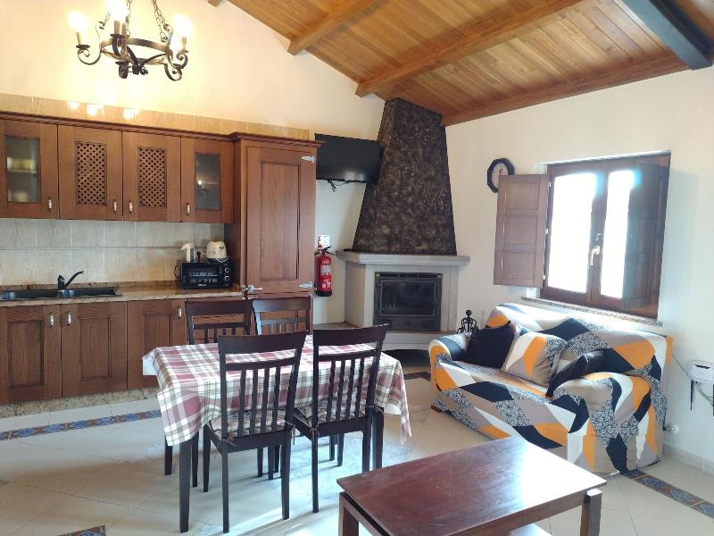 Apartamentos Navalin image