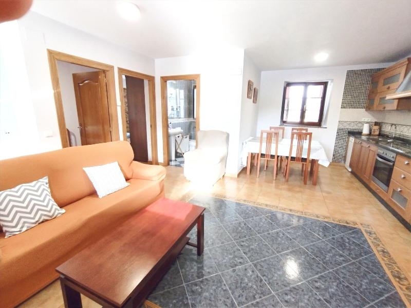 Apartamentos Navalin image