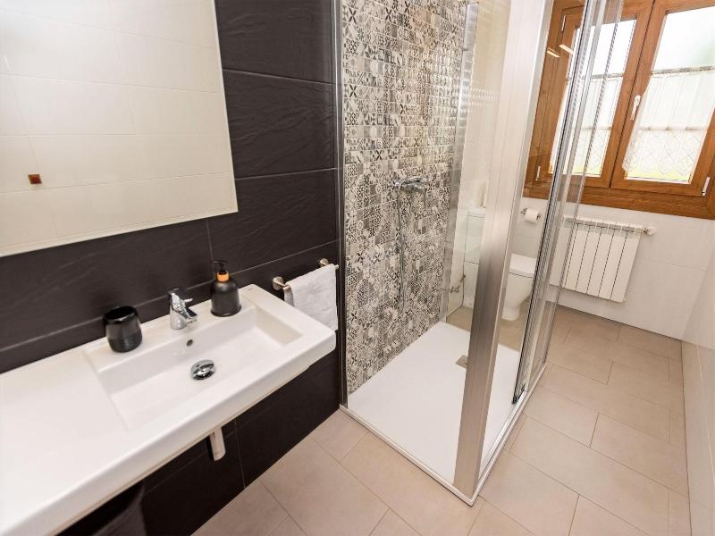 Apartamentos Navalin image