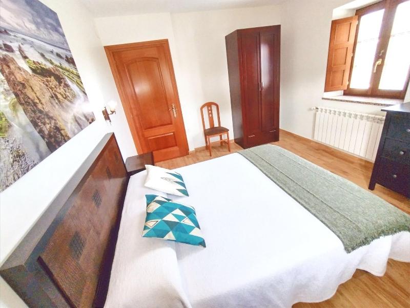 Apartamentos Navalin image