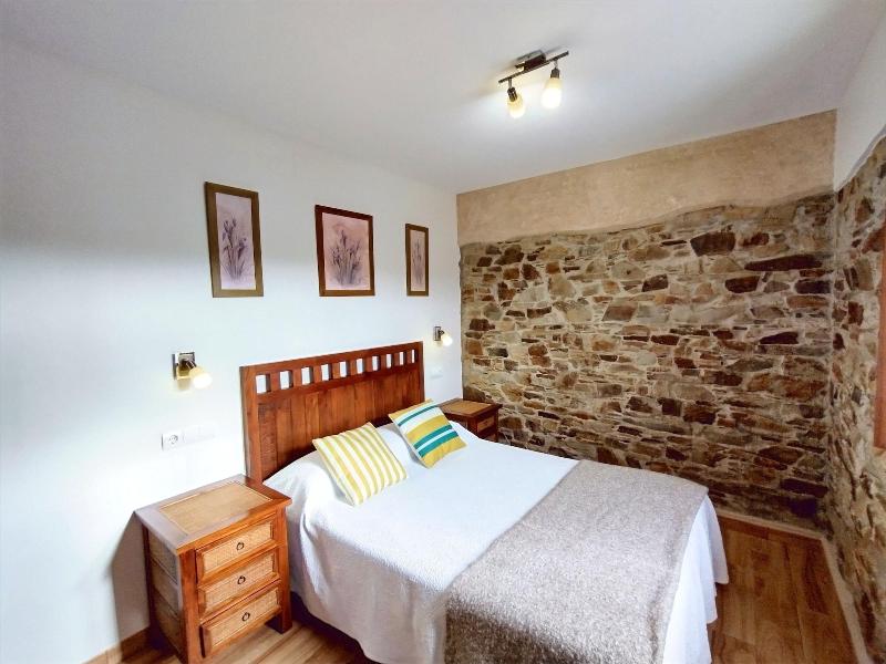 Apartamentos Navalin image