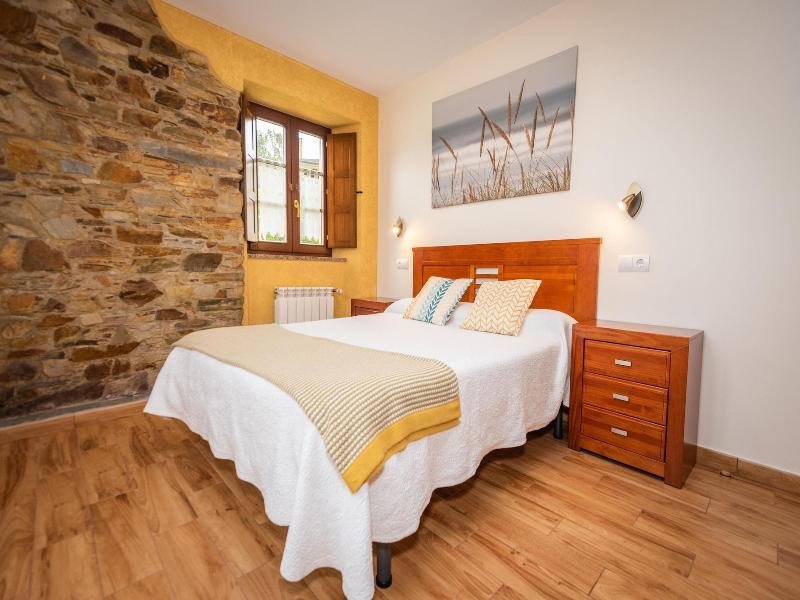 Apartamentos Navalin image