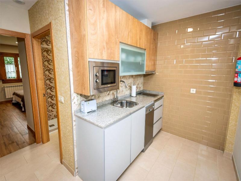 Apartamentos Navalin image