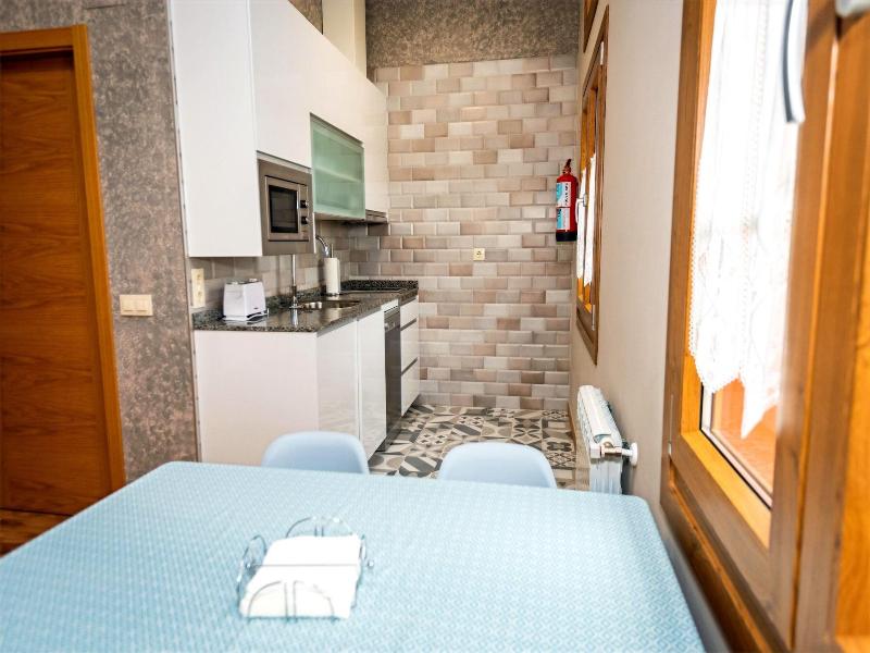 Apartamentos Navalin image