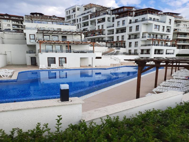 Byala Vista Cliff Apartments