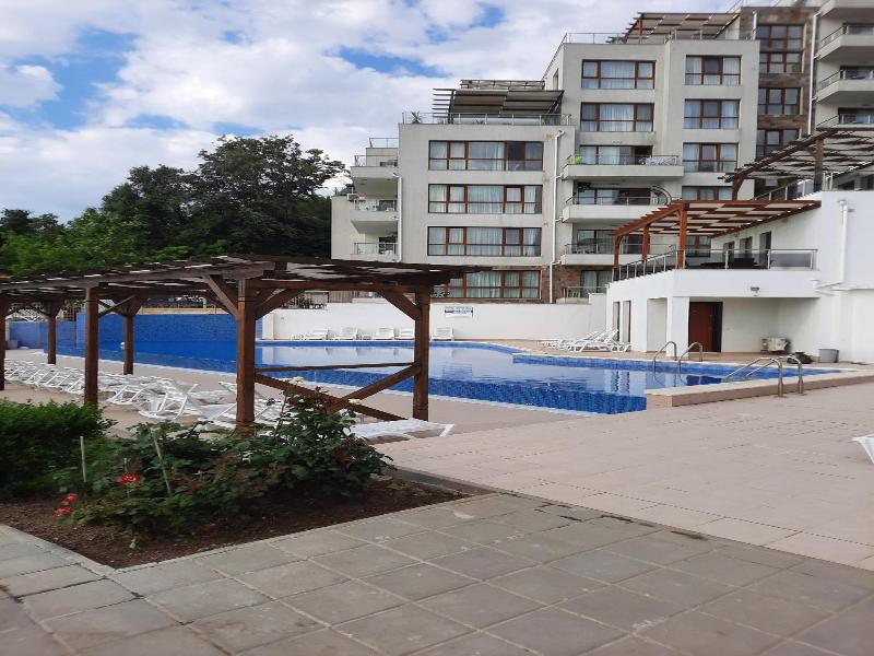 Byala Vista Cliff Apartments