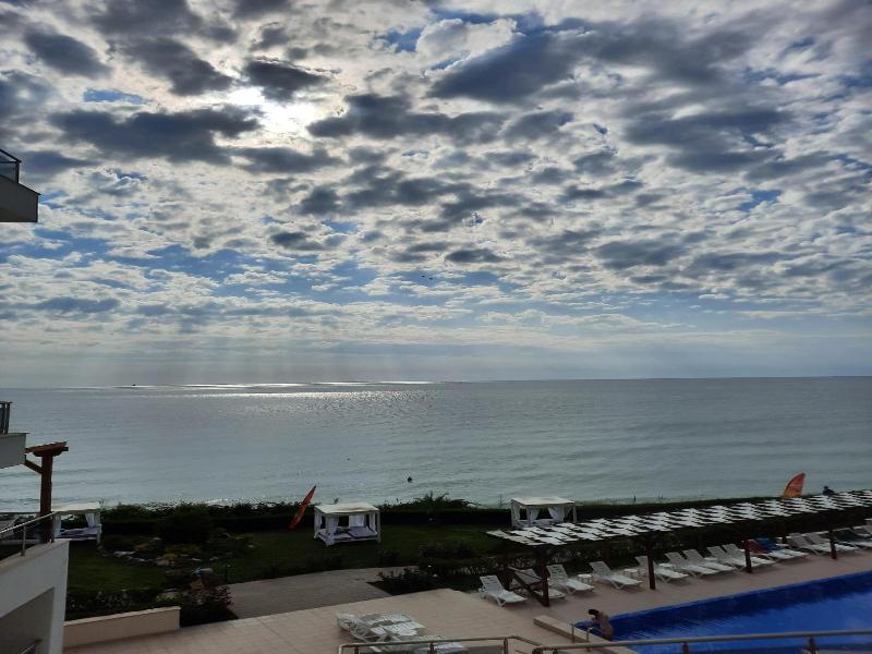Byala Vista Cliff Apartments