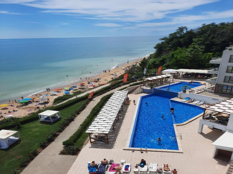 Byala Vista Cliff Apartments
