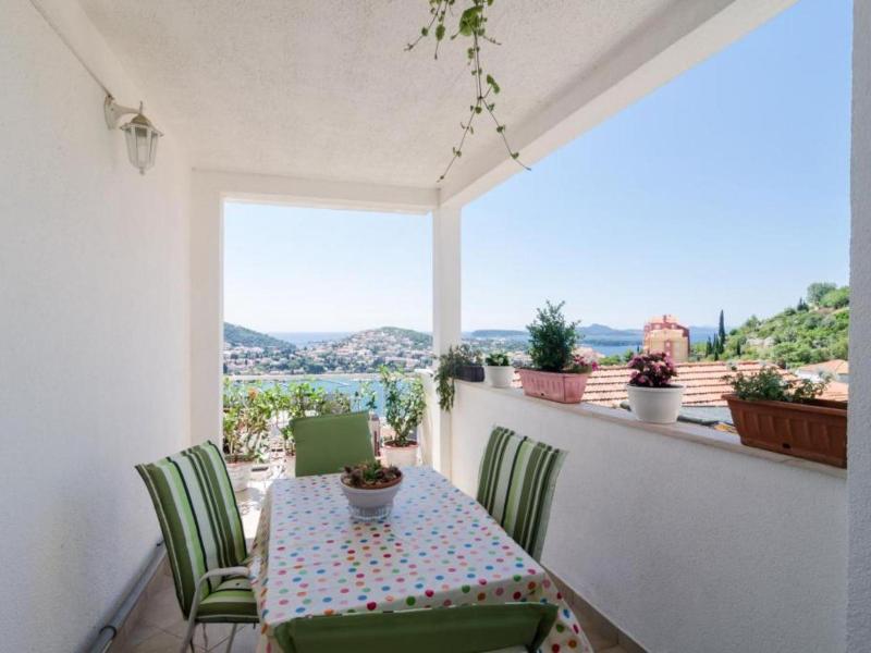 Ivo Guest House image