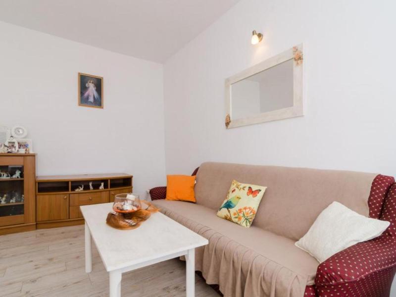 Ivo Guest House image