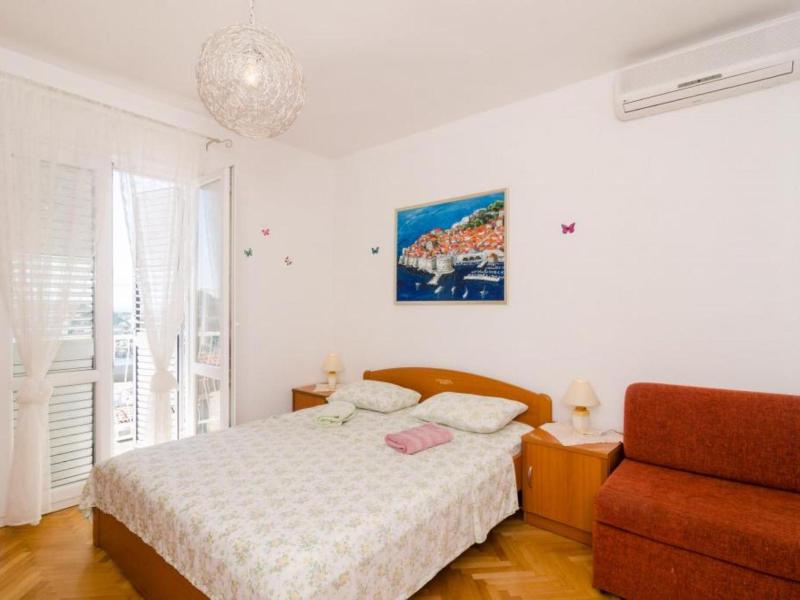 Ivo Guest House image