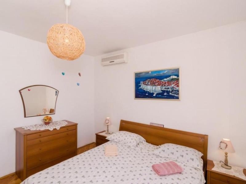 Ivo Guest House image