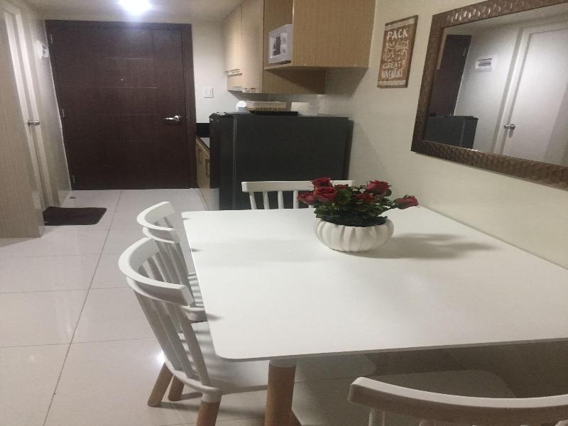 Brenthill Condominium image