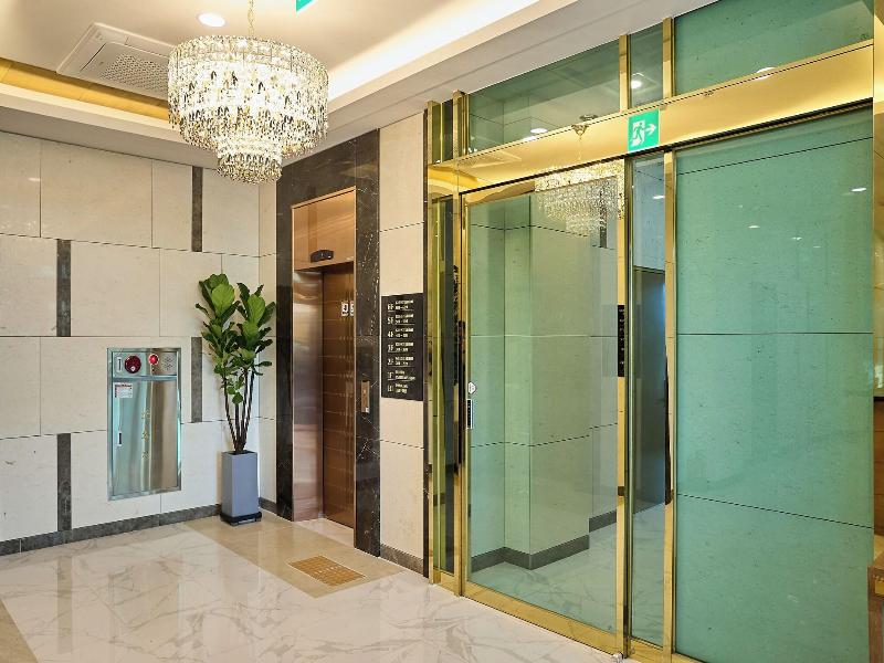 Mir Hotel
