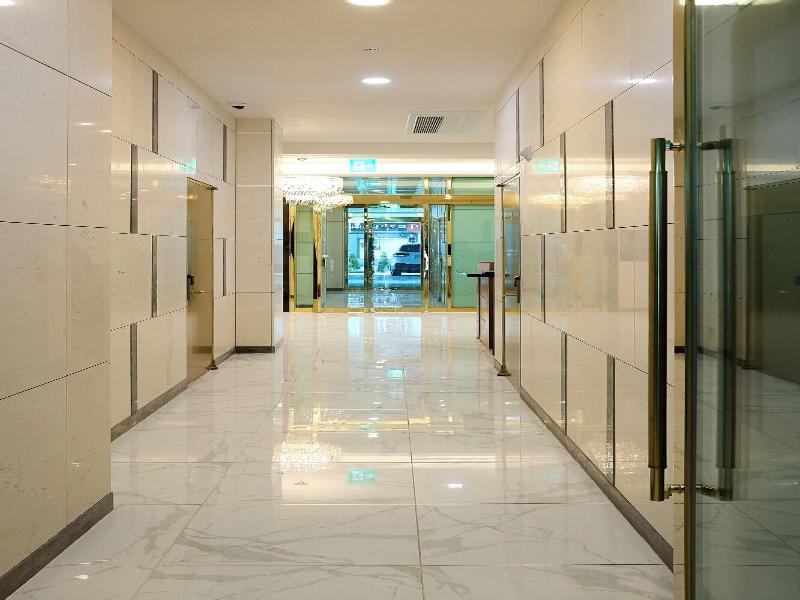 Mir Hotel