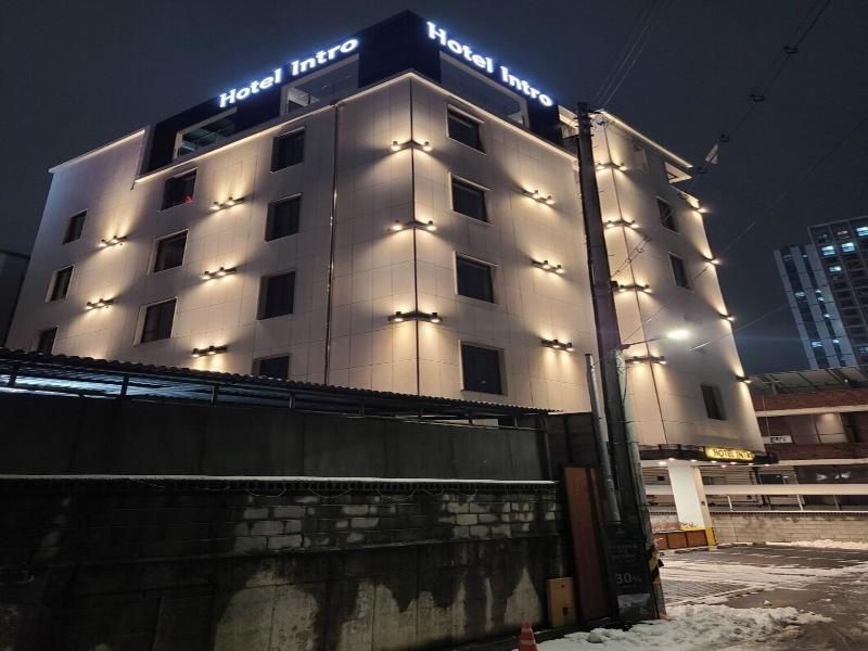 Hotel Intro Chuncheon image