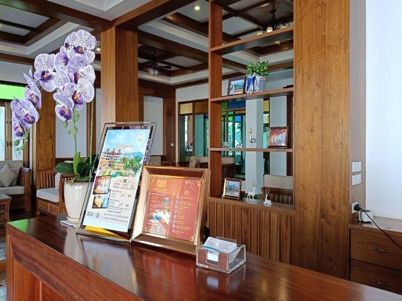Phubarn Vimarnvangvieng Resort 2