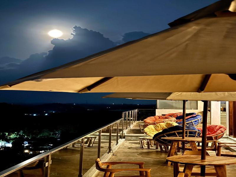 Coastline Mirissa Boutique Hotel And Spa image
