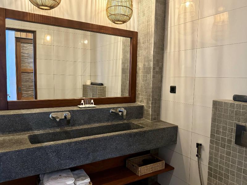 Coastline Mirissa Boutique Hotel And Spa image