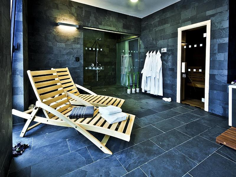 Fabrika Hotel image