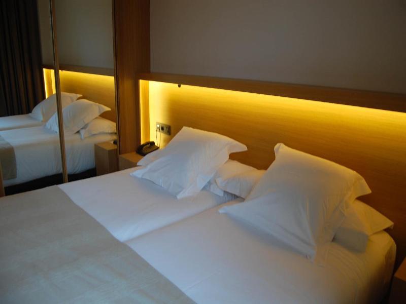 Hotel Araba image