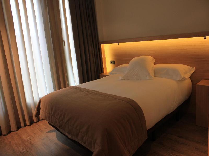 Hotel Araba image