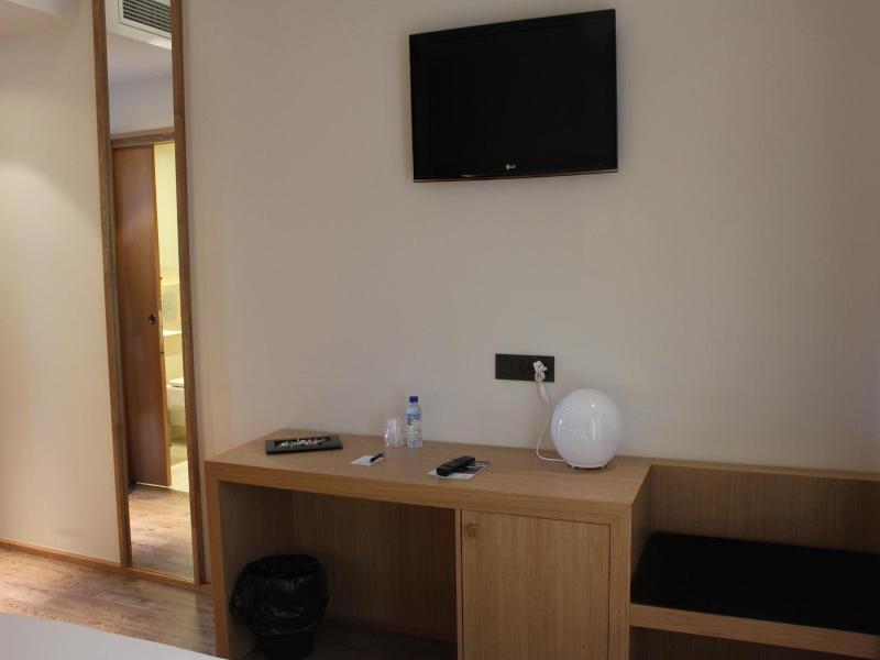Hotel Araba image