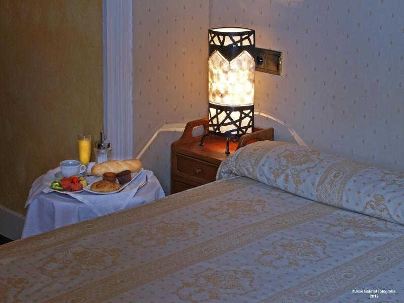 Hotel Marixa image