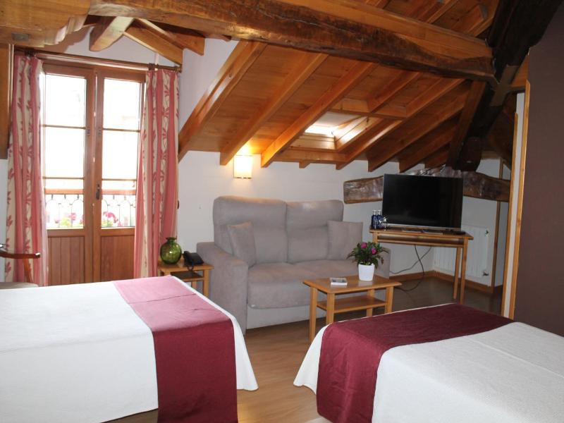 Hotel San Roque image
