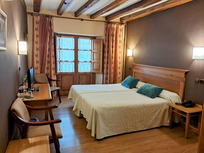 Hotel San Roque image