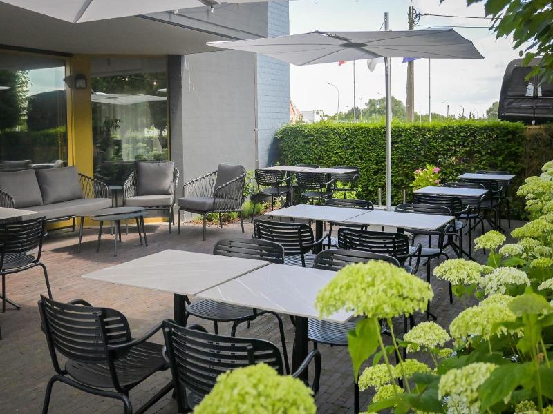 Hotel Essenza image