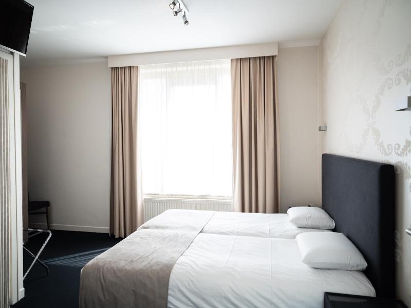 Hotel Essenza image