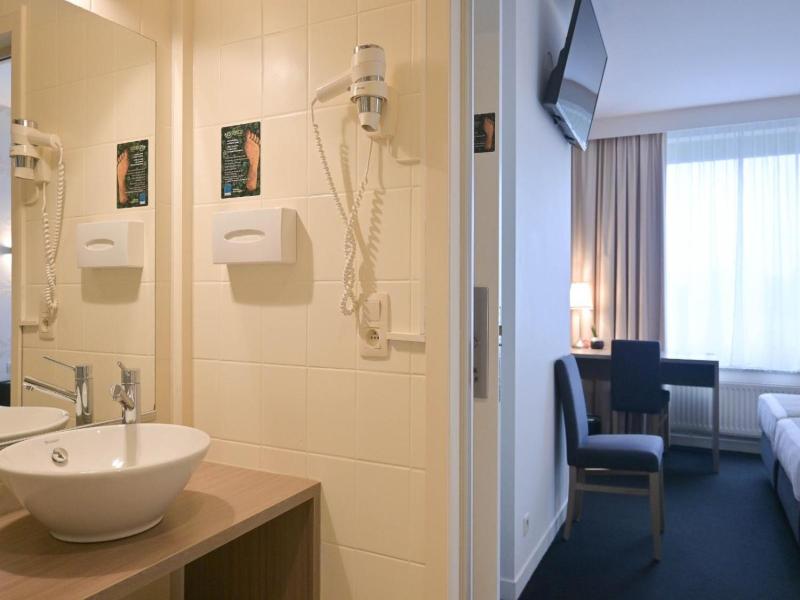 Hotel Essenza image