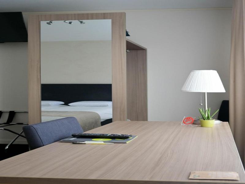 Hotel Essenza image