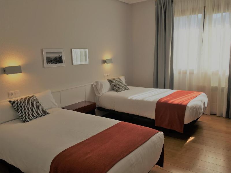 Hotel Elorrio image