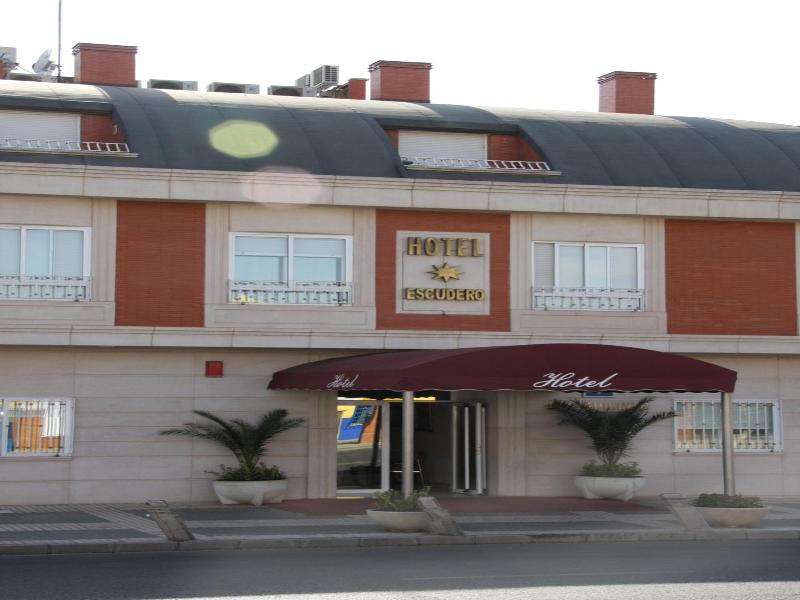 Hotel Escudero
